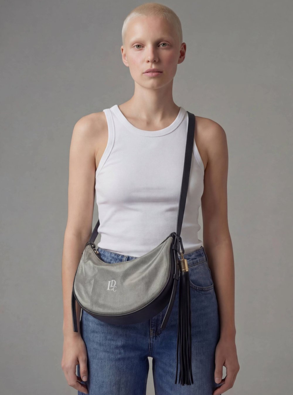 Bolsa meia lua de couro